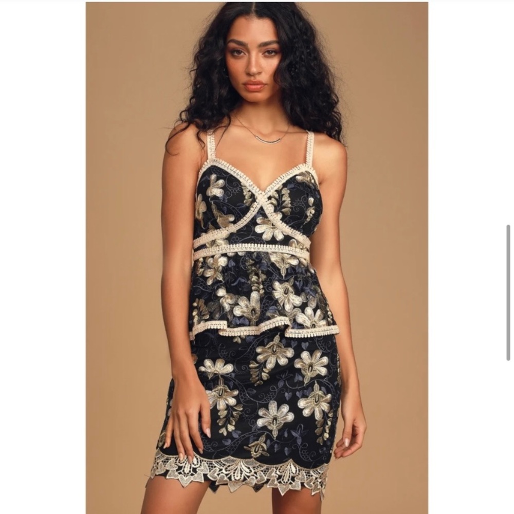 LuLu’s Karina Floral Embroidered Peplum Dress - Picture 8 of 15